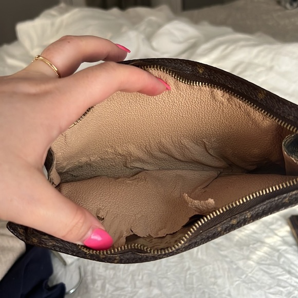 — - Picture 3 of 4